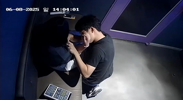 [한국야동] 원본 화질 | 음흉한 안경잽이 남친 잠못드는밤