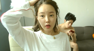 [BJ야동] 몰입도최강 | 방송 대기중 남친과의 알몸 스킨쉽 사고로 송출된 bj 예삐 무료감상