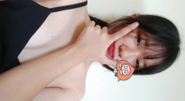 [한국야동] 최고존엄 | 뽀얀 속살의 라인 자위녀 VVIP룸